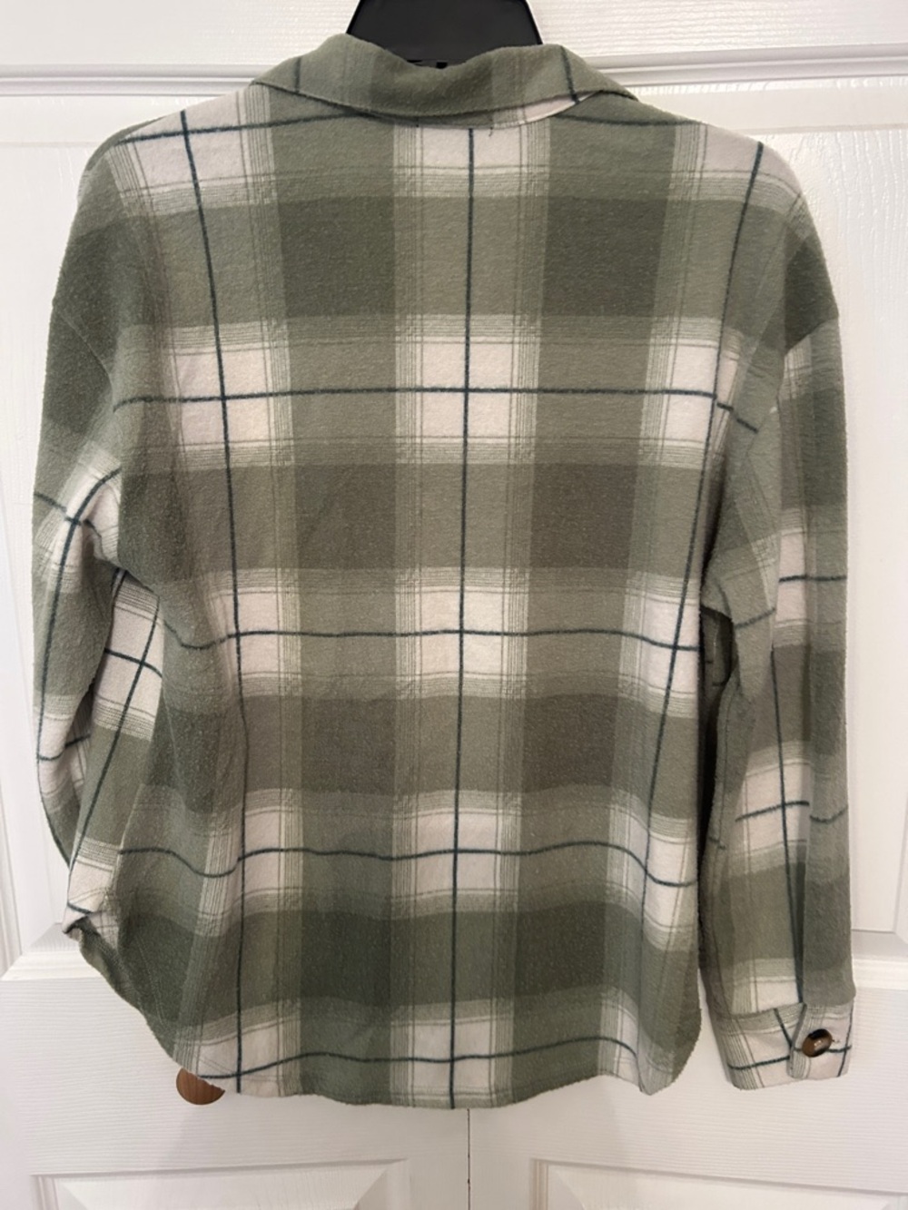 CURE Womens Green Plaid Button-Up - Picture 2 of 4